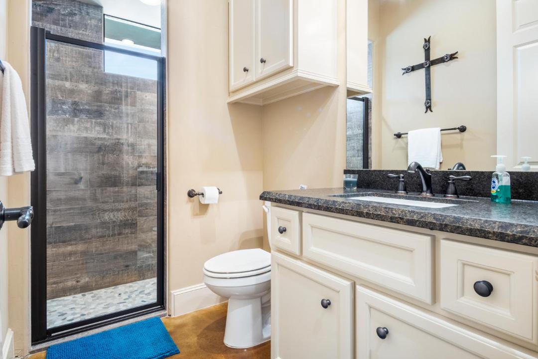 Photo of Bathroom in Bandera