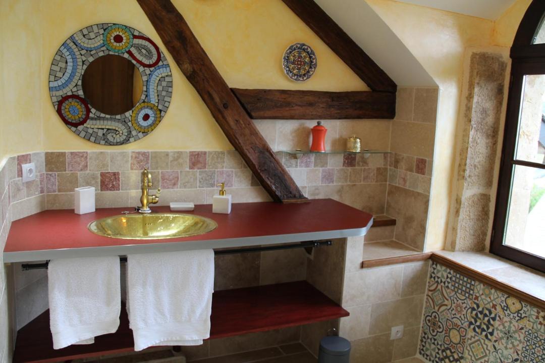 Photo of Bathroom in Cercy-la-Tour