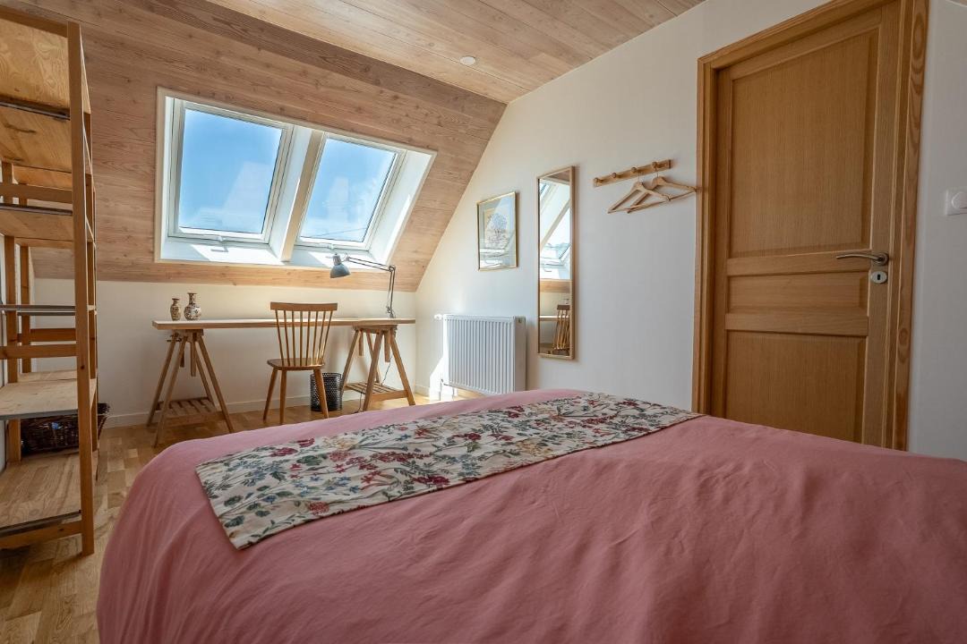 Photo of Bedroom in Locmiquelic