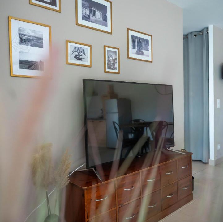 Photo of Others in Ledenon