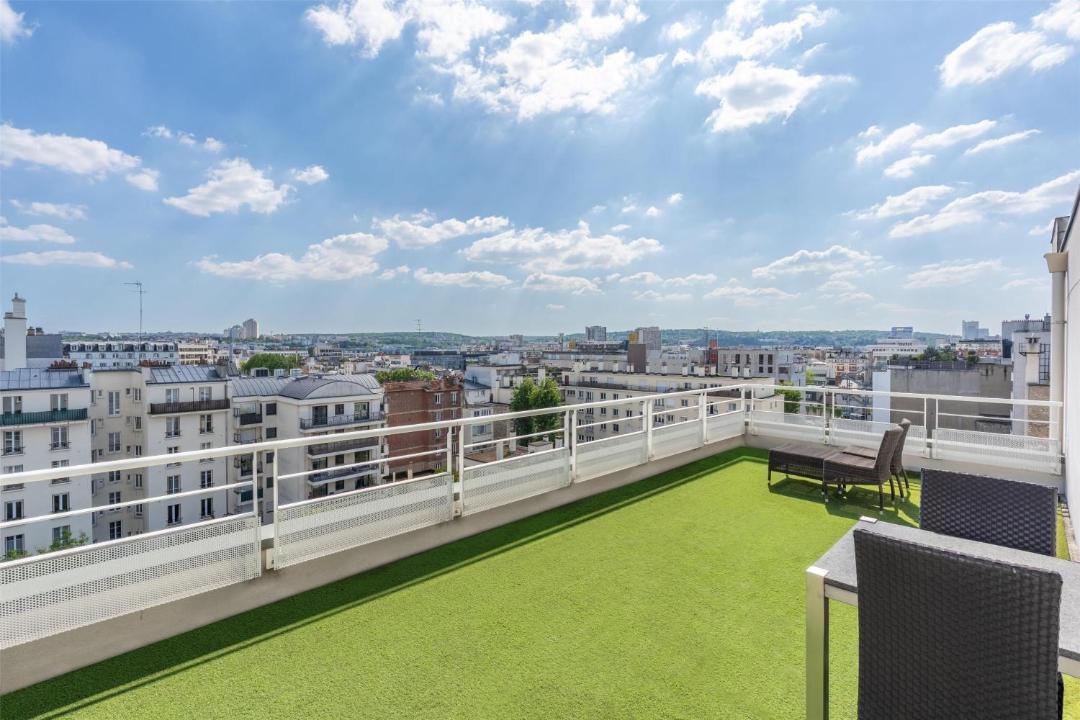 Photo of Patio Balcony in Republique–Point-du-Jour