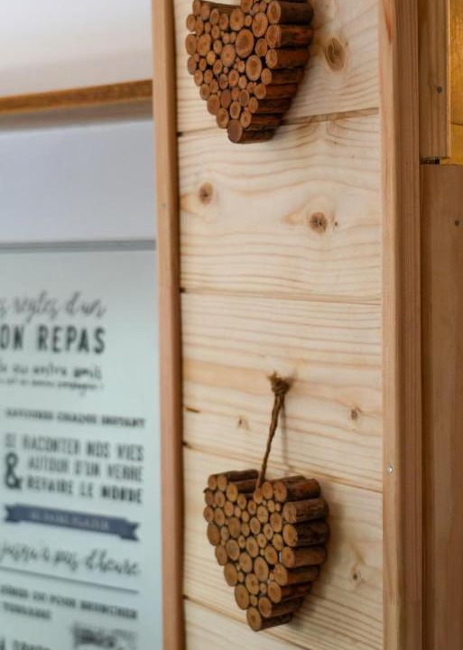 Photo of Others in Aurons