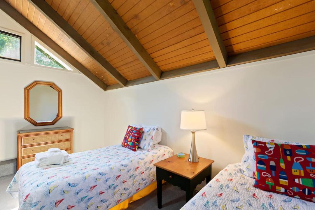 Photo of Bedroom in Night Heron