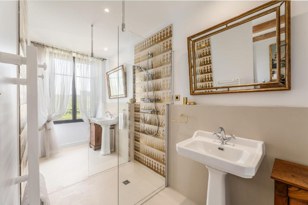 Photo of Bathroom in Toulenne