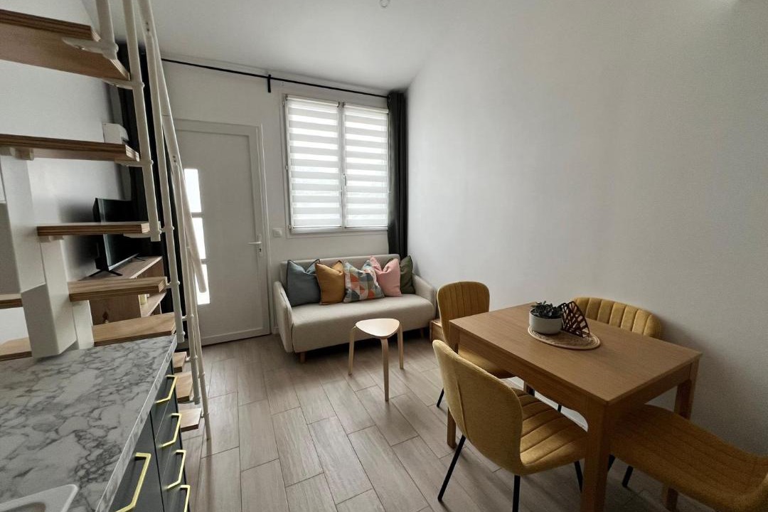 Photo of Others in Othis