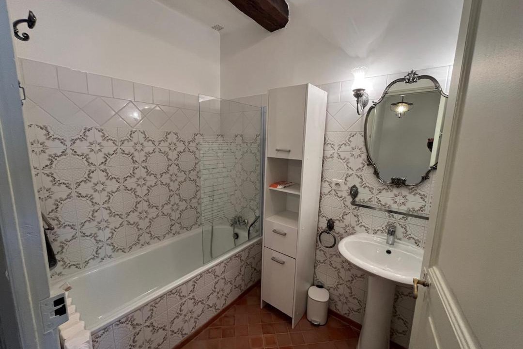 Photo of Bathroom in Banon
