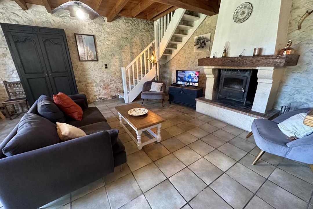 Photo of Others in Larbey