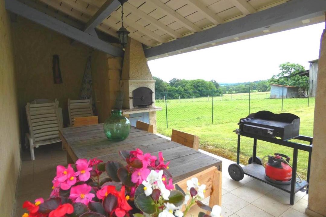 Photo of Others in Larbey