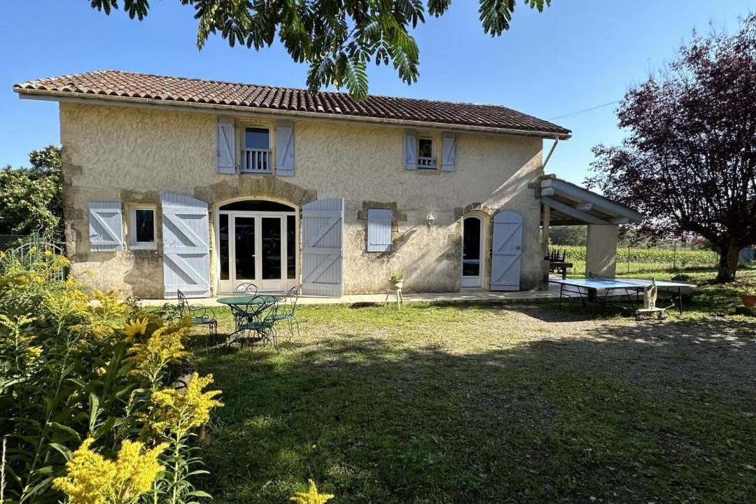 Photo of Others in Larbey