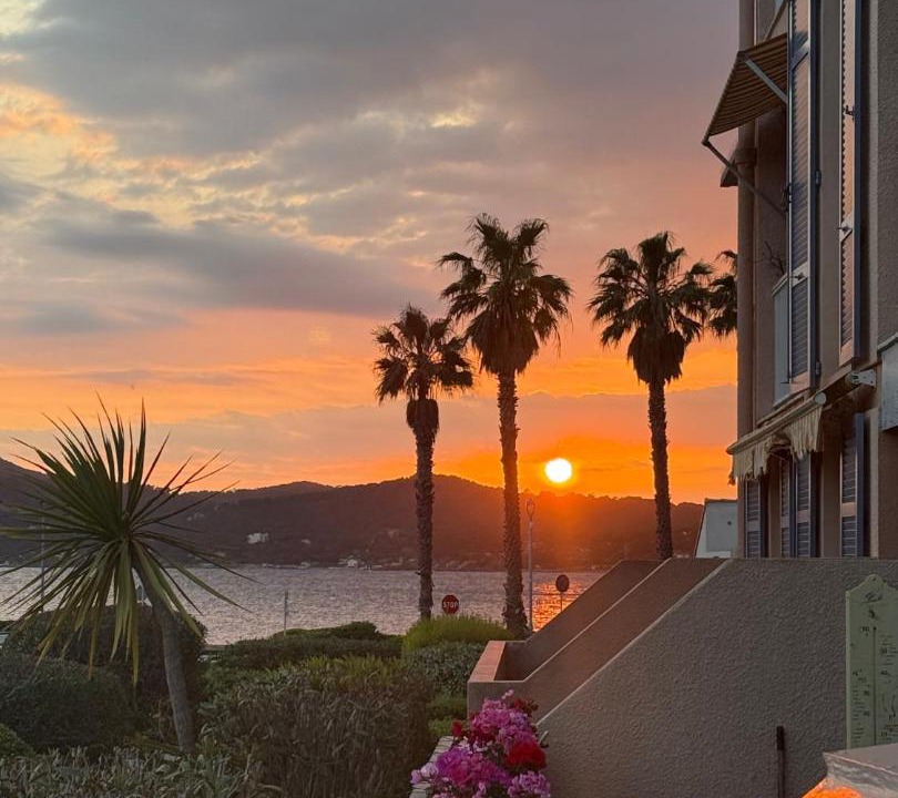 Photo of Patio Balcony in Saint-Mandrier-sur-Mer