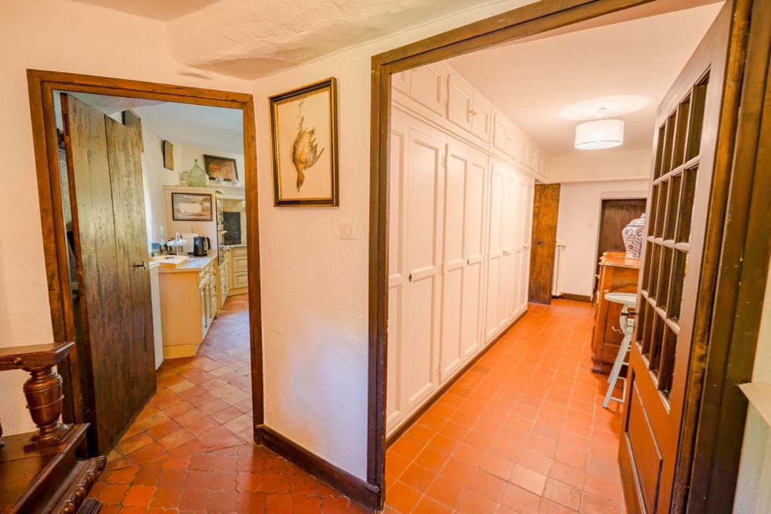 Photo of Others in Succieu