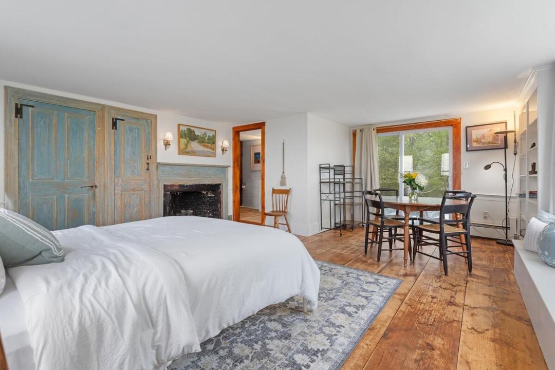 Photo of Bedroom in Loudon