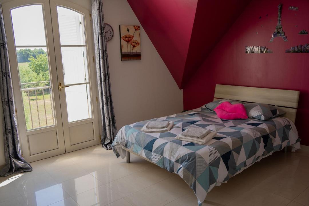 Photo of Bedroom in Montcresson