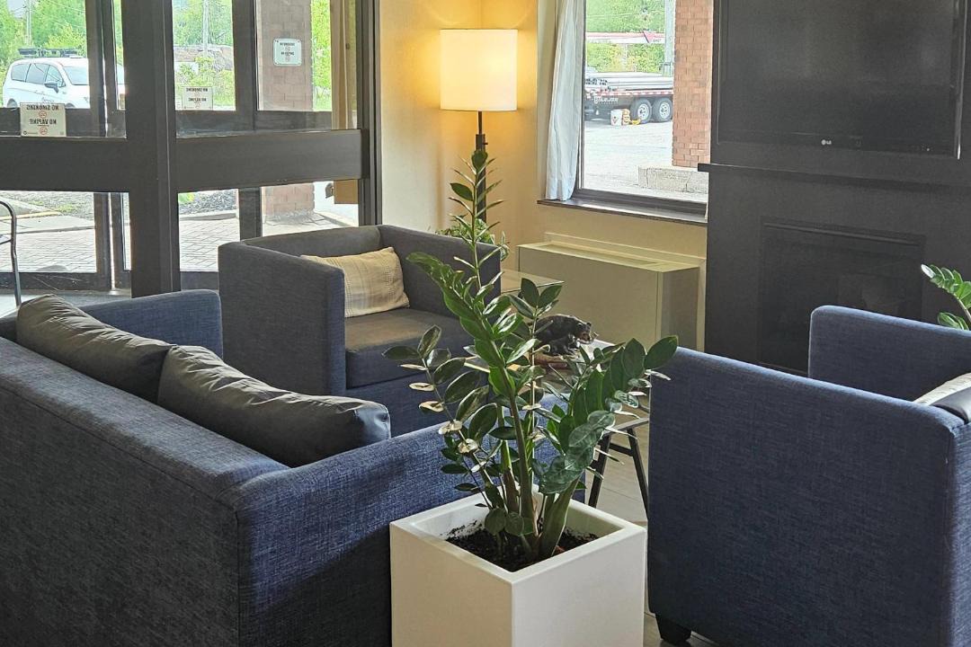 Photo of Livingroom in Parry Sound