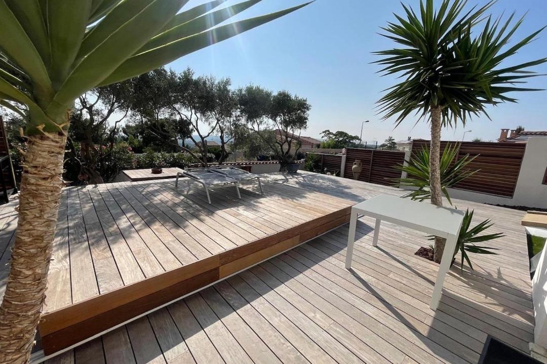 Photo of Patio Balcony in Ensues-la-Redonne