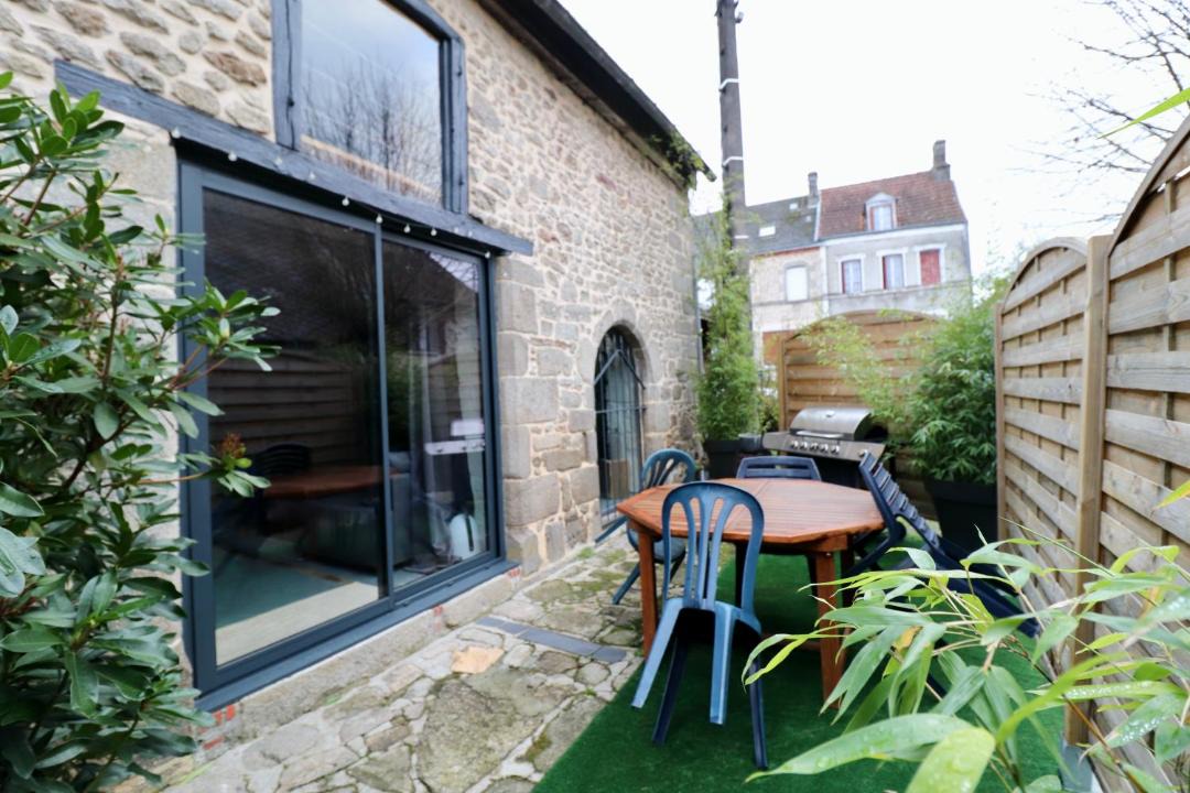 Photo of Patio Balcony in La Chapelle-Taillefert