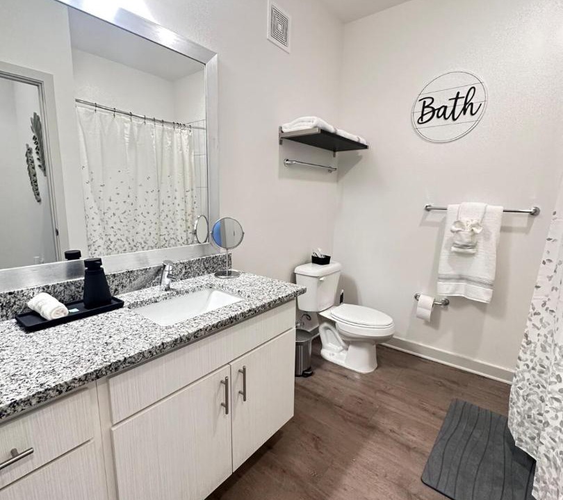 Photo of Bathroom in Bay Lake