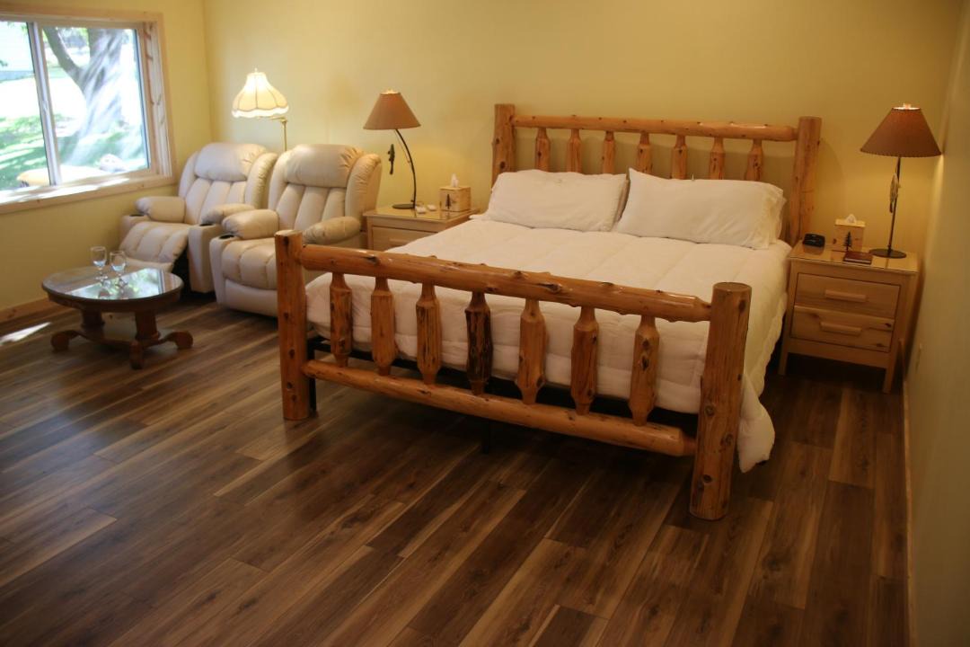 Photo of Bedroom in Walker