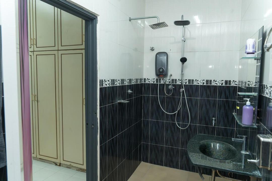 Photo of Bathroom in Taman Dato Haji Abdul Samad