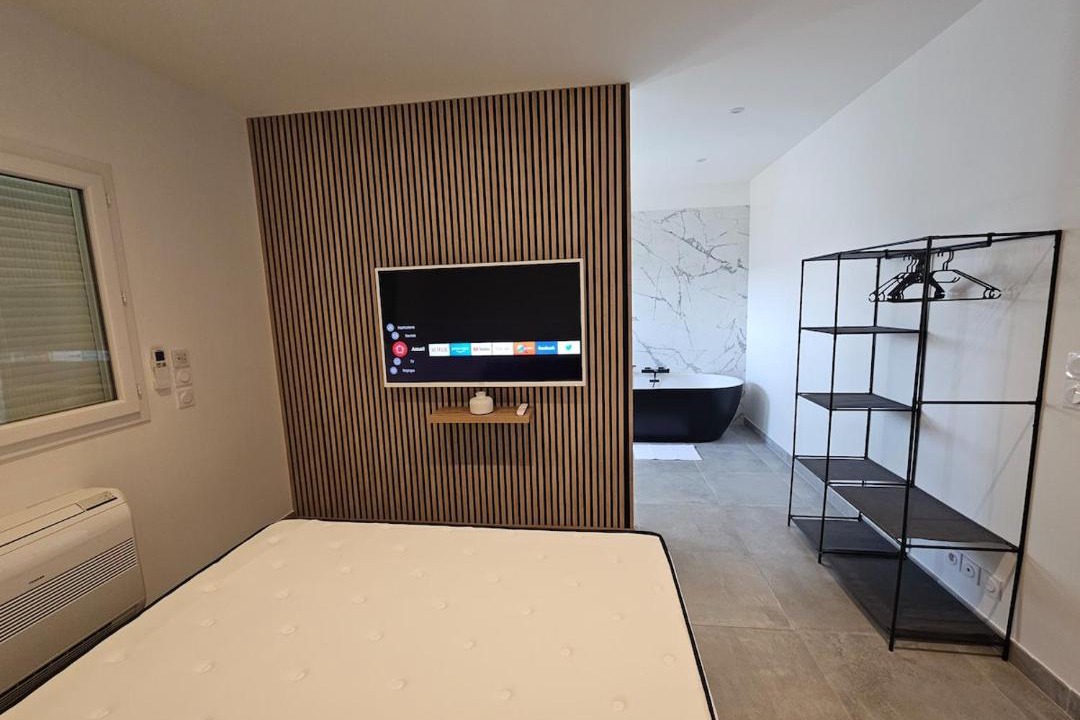 Photo of Bedroom in Malataverne