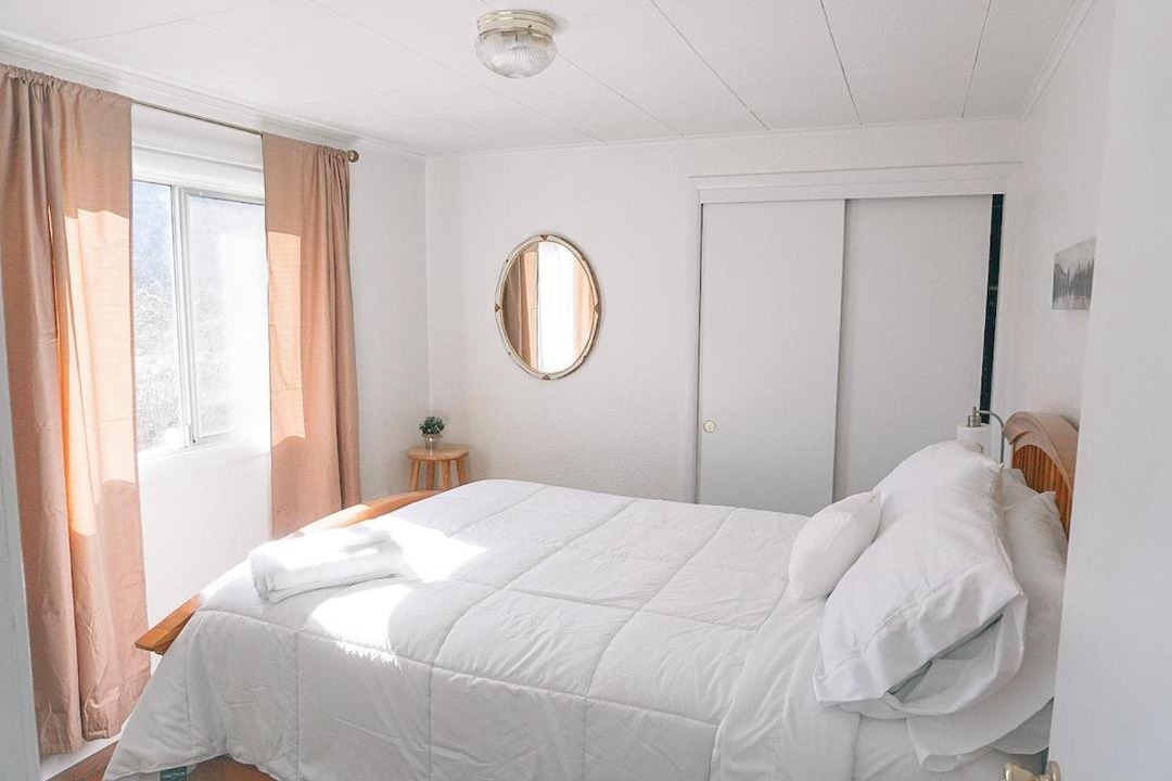 Photo of Bedroom in Oakridge