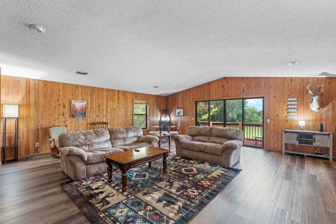 Photo of Others in Dillard Estates