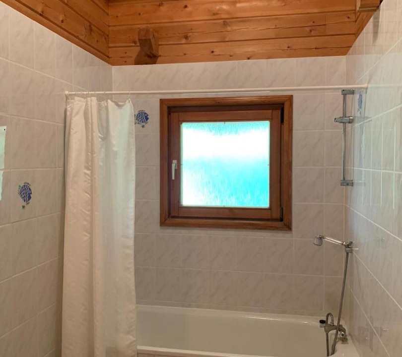 Photo of Bathroom in Mauroux