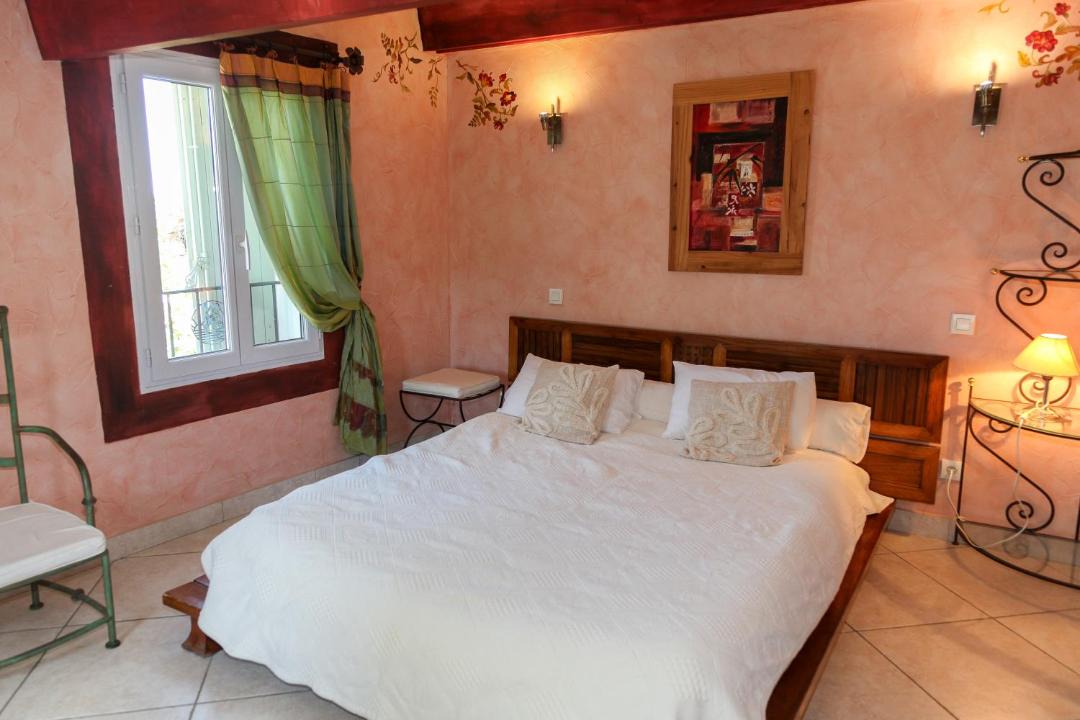 Photo of Bedroom in Puygiron