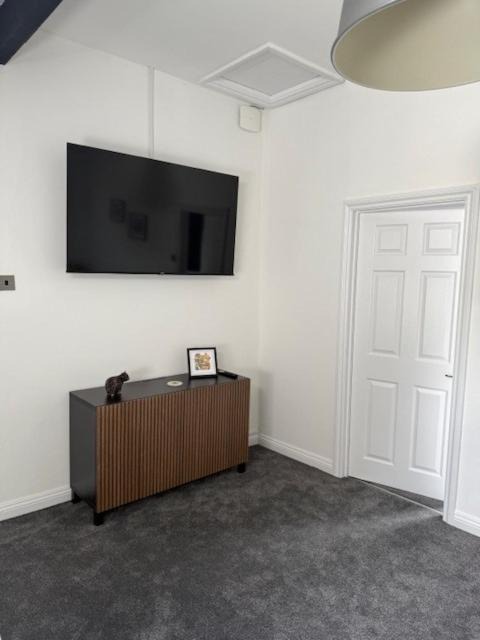 Photo of Others in Easton in Gordano