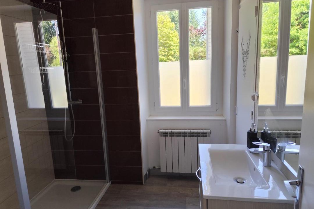 Photo of Bathroom in Correze