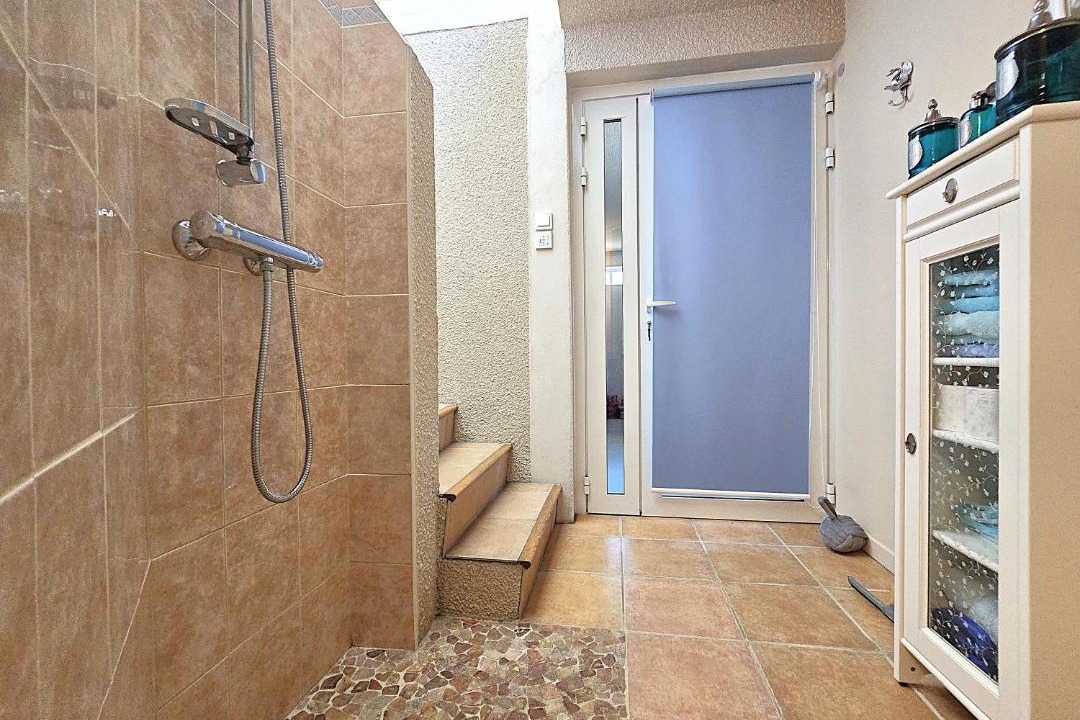 Photo of Bathroom in Realville