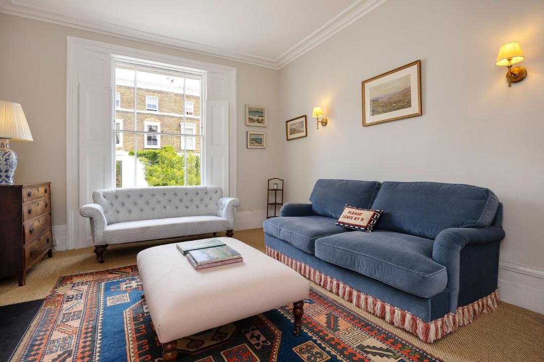 Photo of Others in Oval