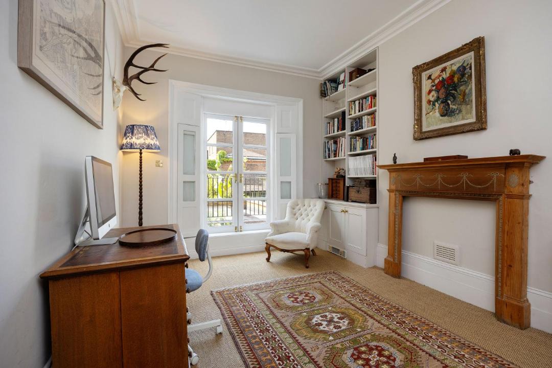 Photo of Others in Oval