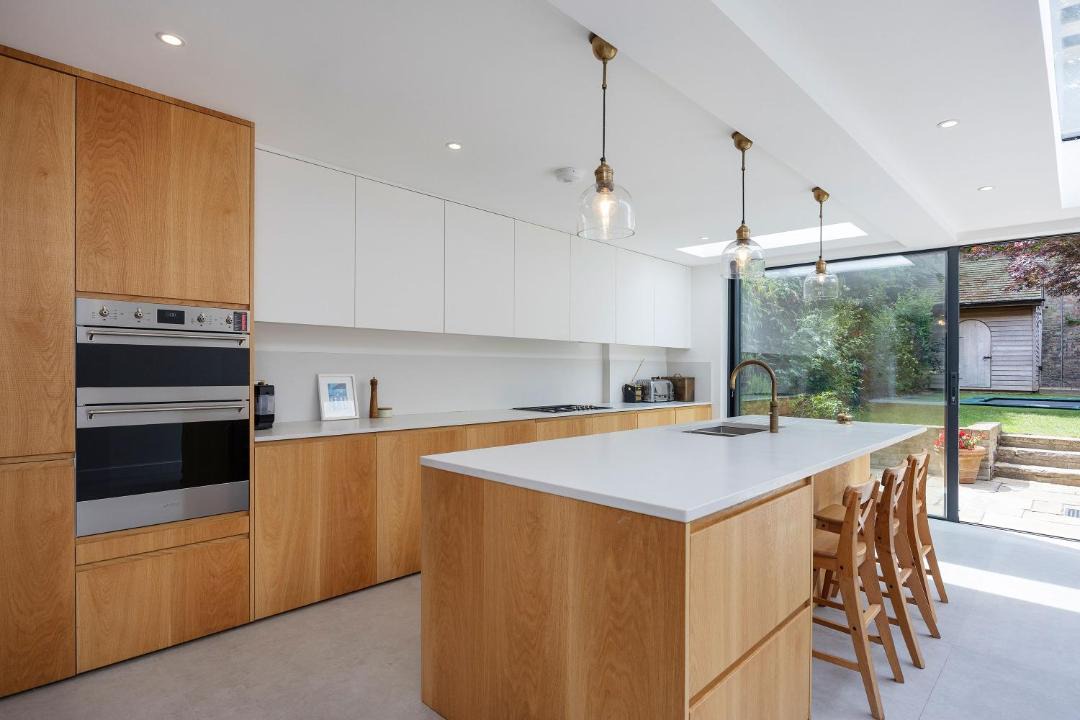 Photo of Others in Oval