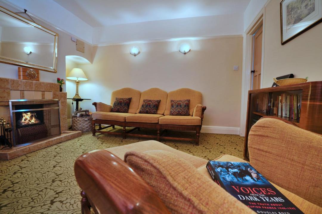 Photo of Others in Ault Hucknall