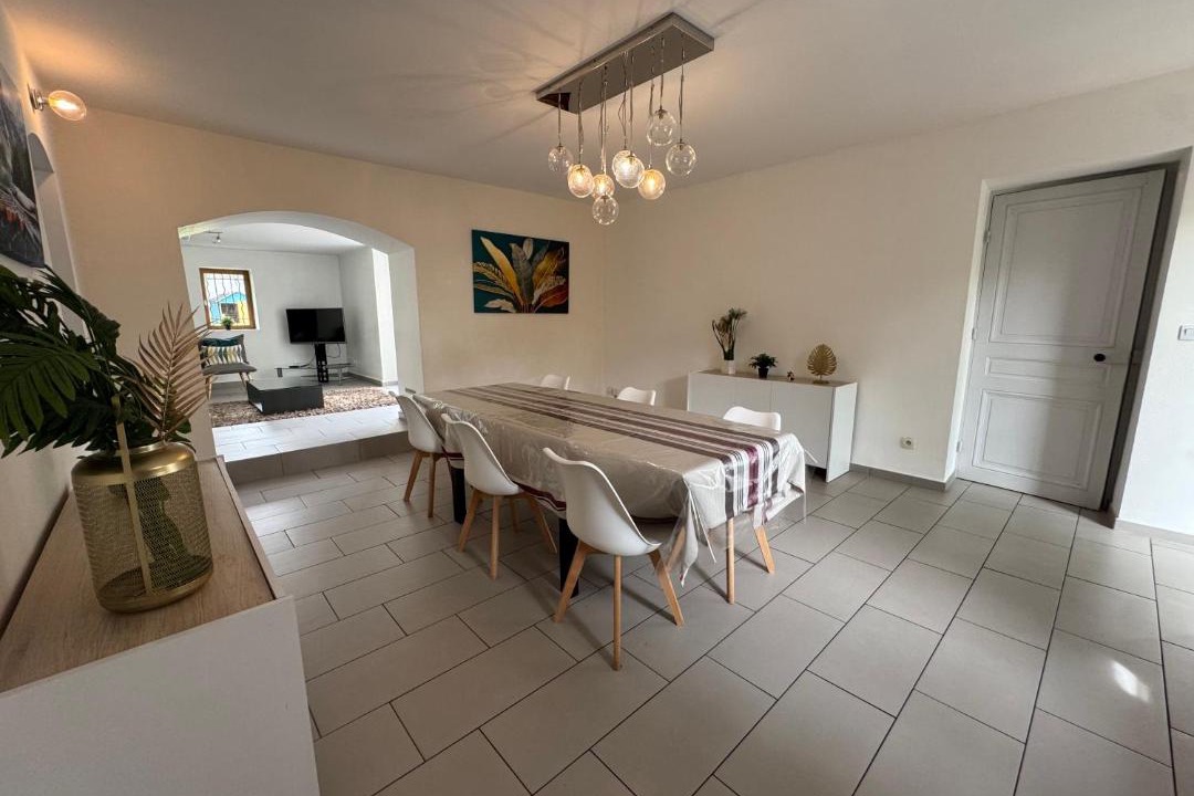 Photo of Others in Decines-Charpieu