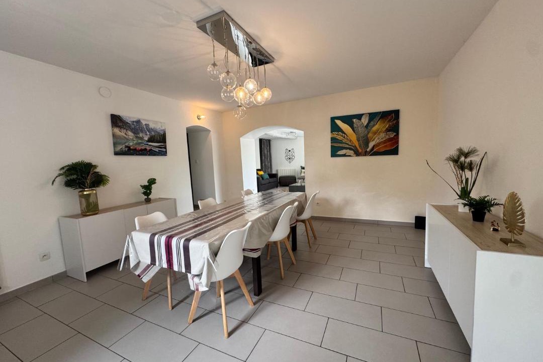 Photo of Others in Decines-Charpieu