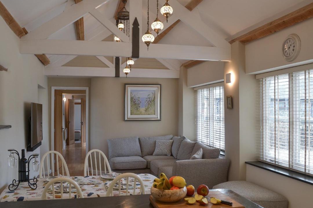 Photo of Others in Fivelanes