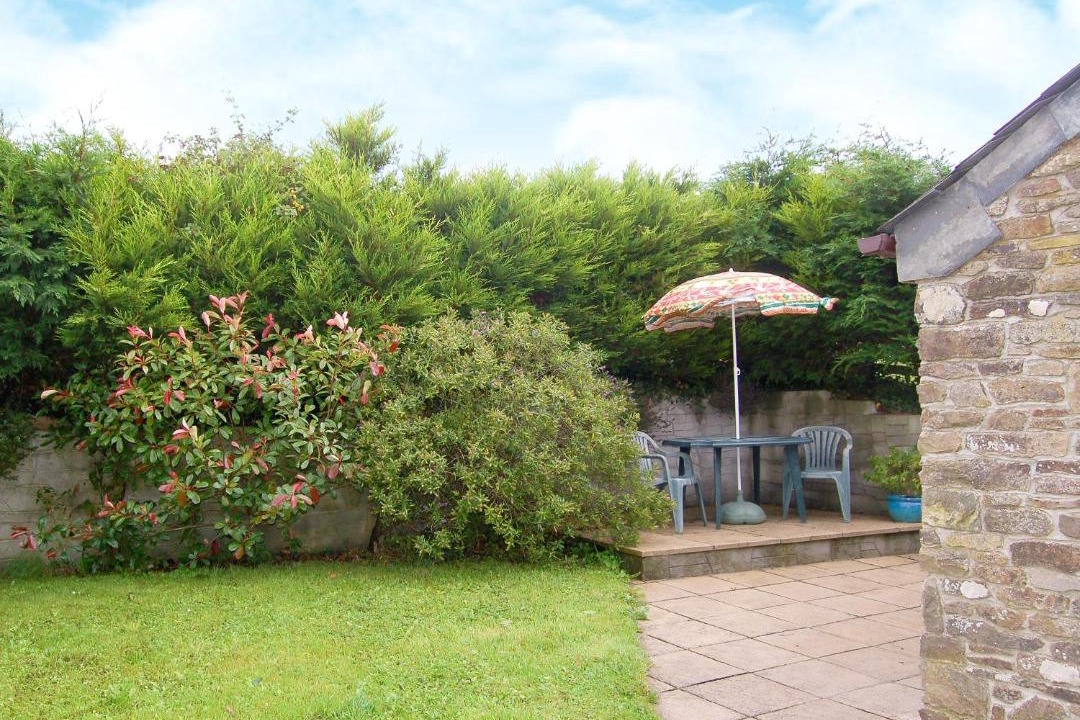 Photo of Others in Saint Kew