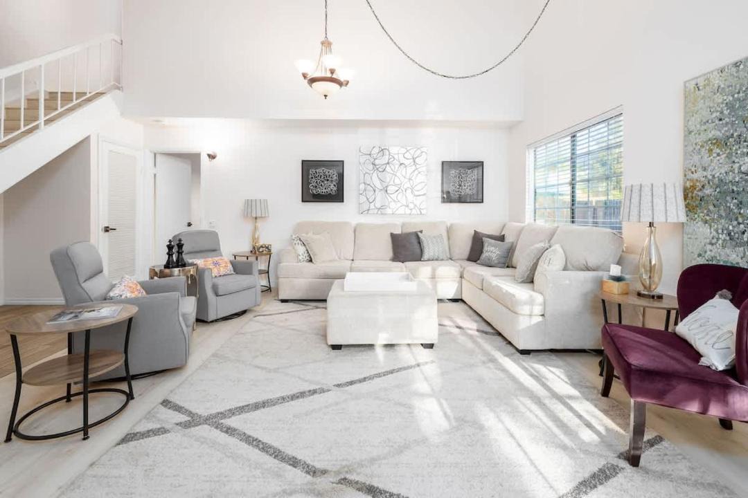 Photo of Livingroom in Rancho Bernardo