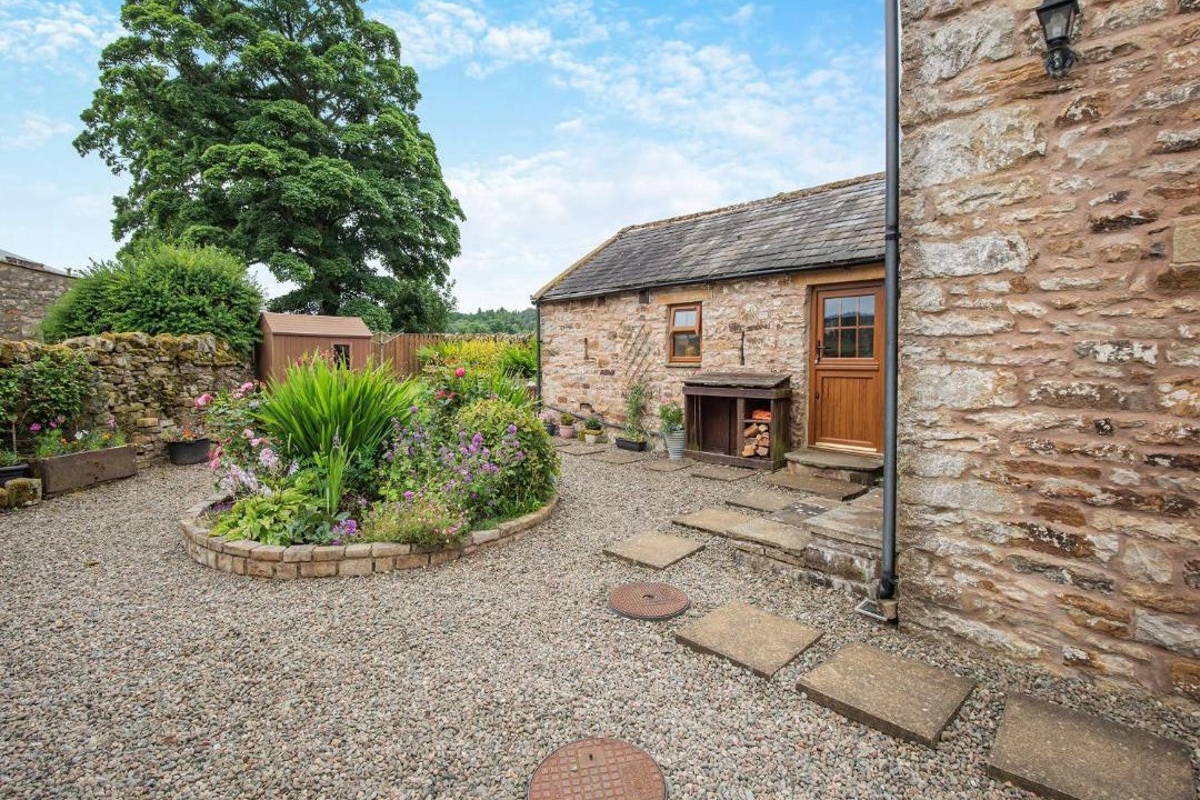 Photo of Others in Alston