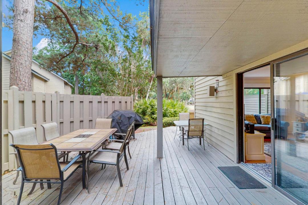 Photo of Patio Balcony in Shipyard Plantation