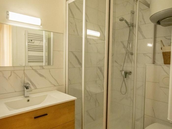 Photo of Bathroom in Albertville