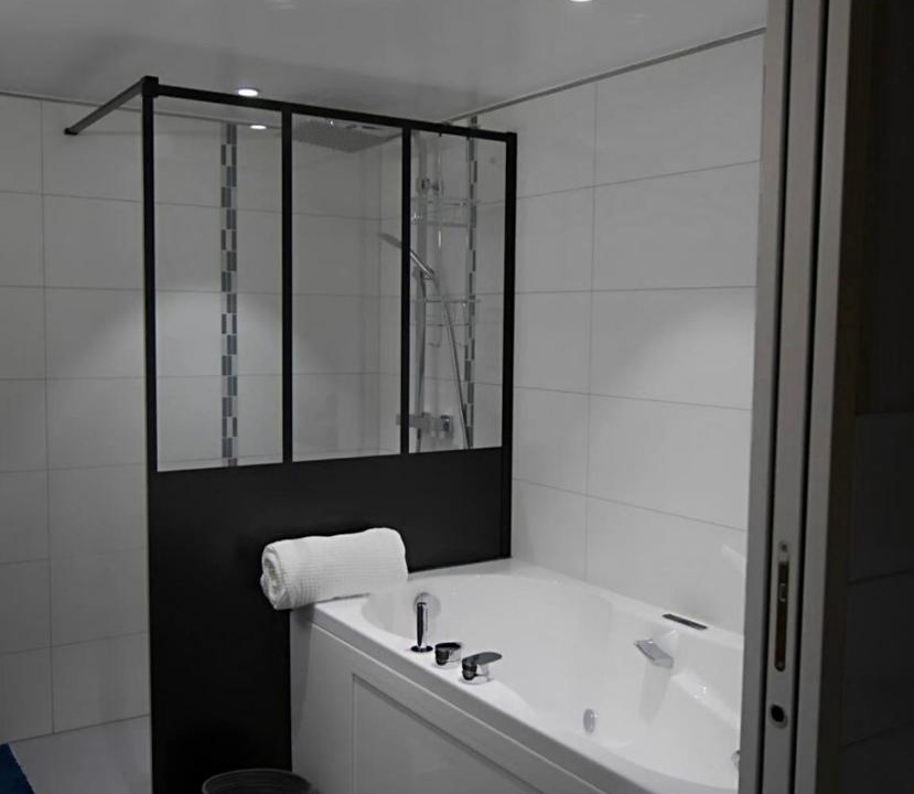 Photo of Bathroom in Chablis