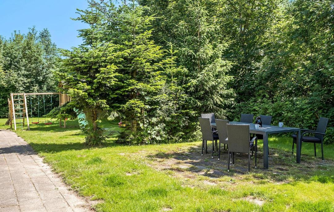 Photo of Others in Hoensinge