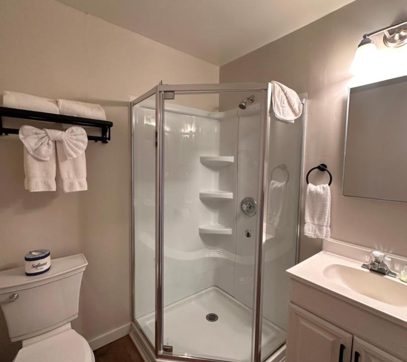 Photo of Bathroom in Lee Vining