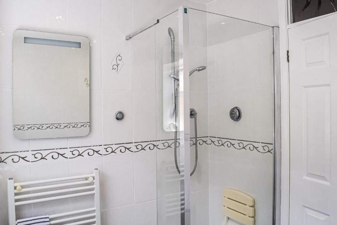 Photo of Others in Calcot