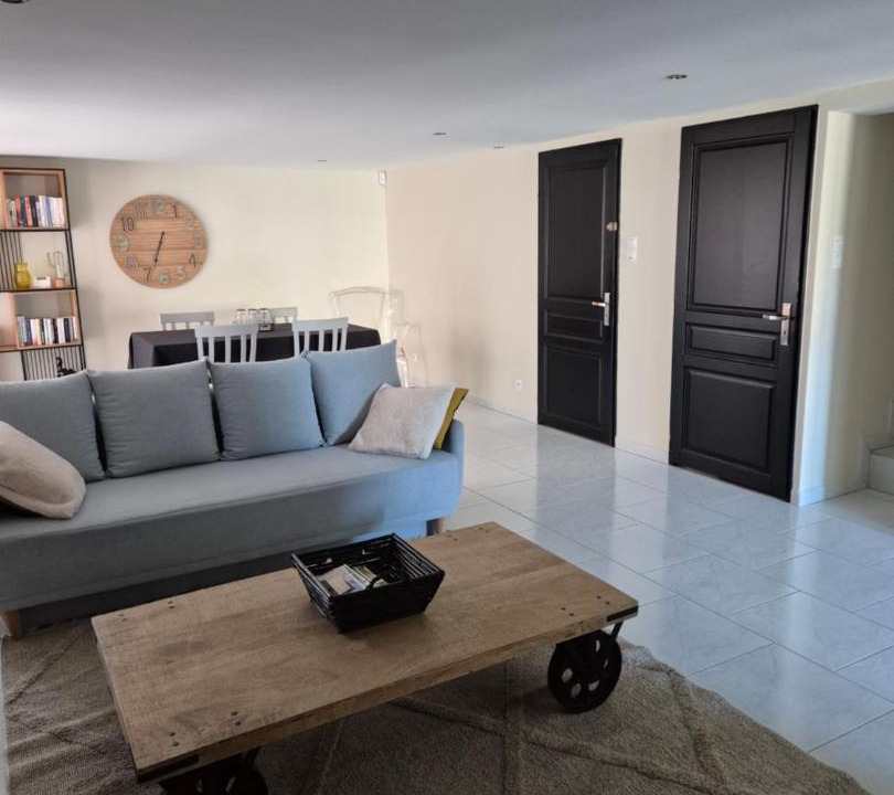 Photo of Livingroom in Venouse