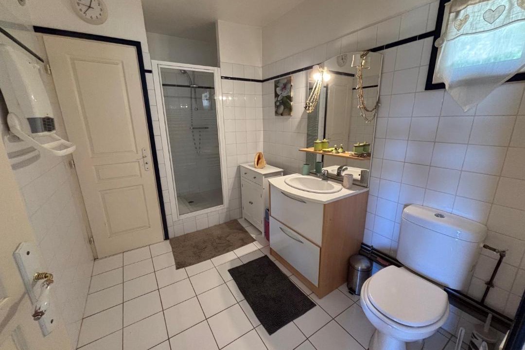 Photo of Bathroom in Lorgues