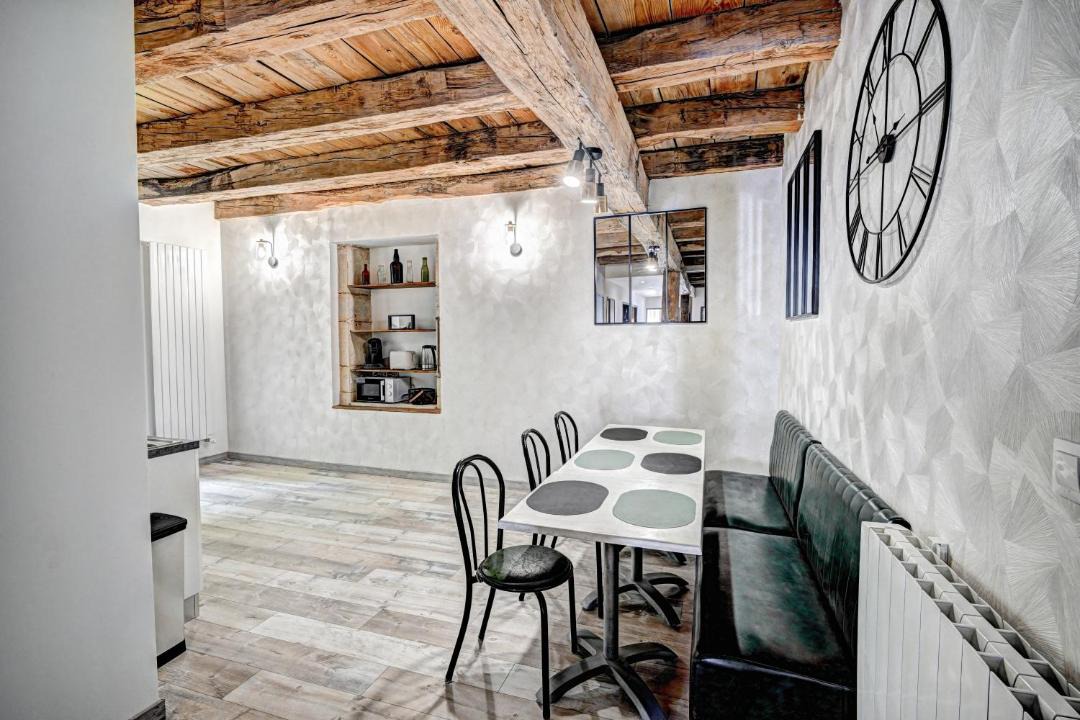 Photo of Others in Vaite